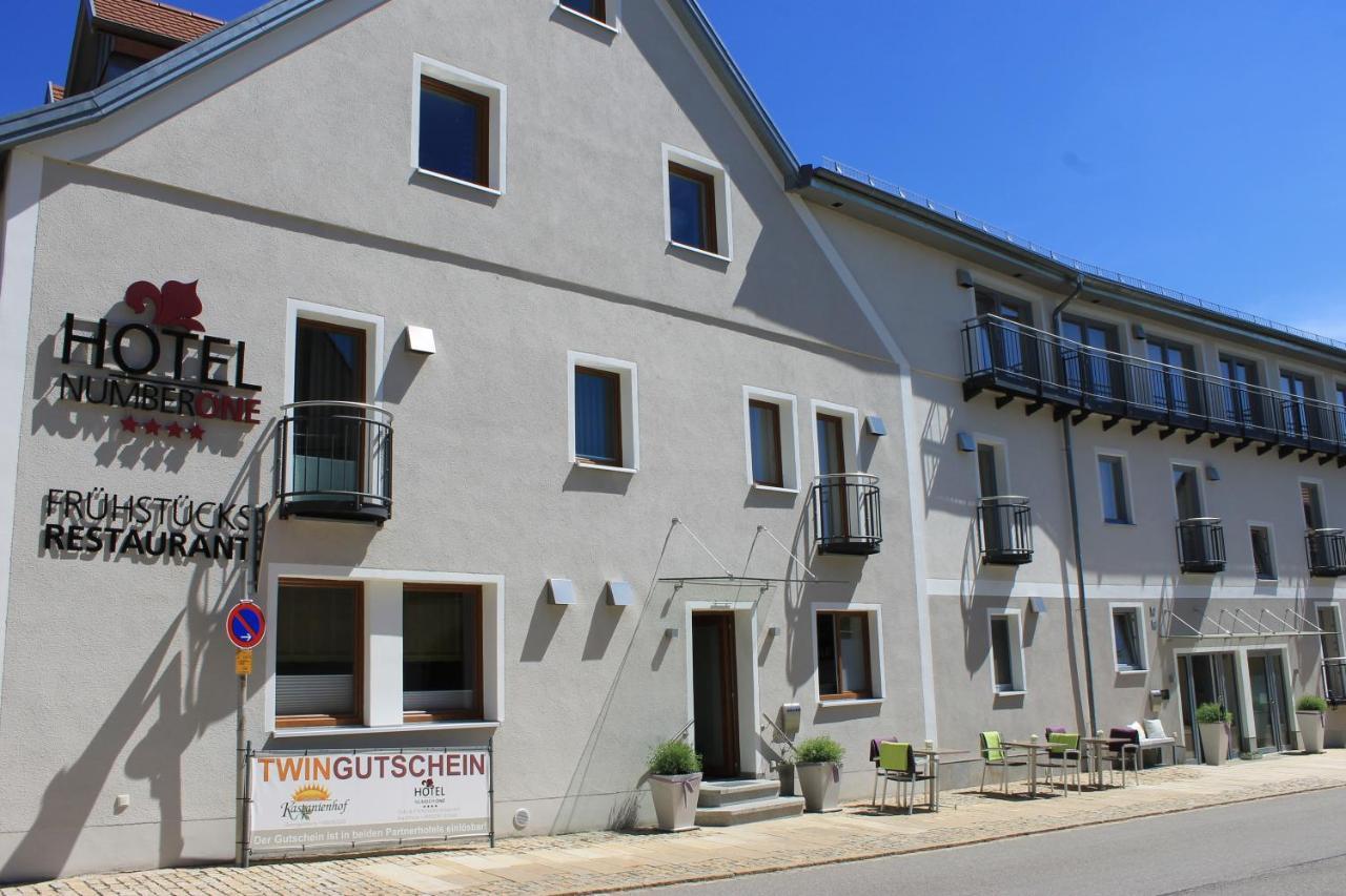 Hotel Number One Waidhaus Dış mekan fotoğraf