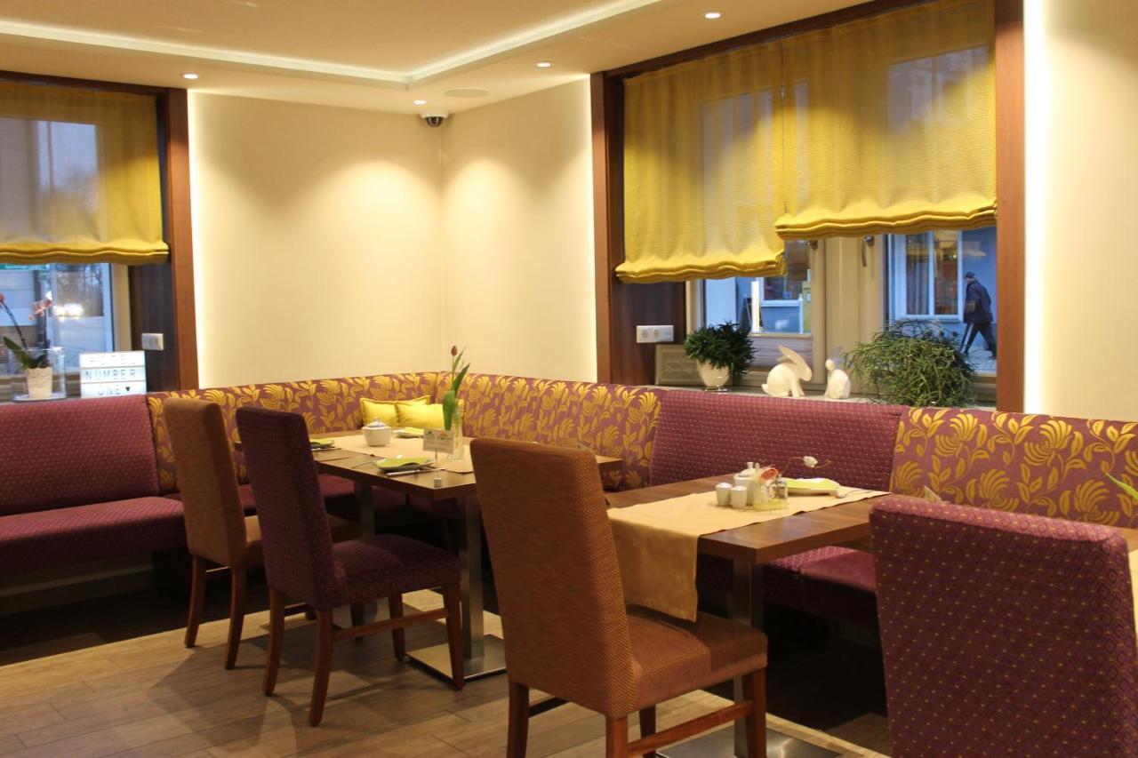 Hotel Number One Waidhaus Dış mekan fotoğraf
